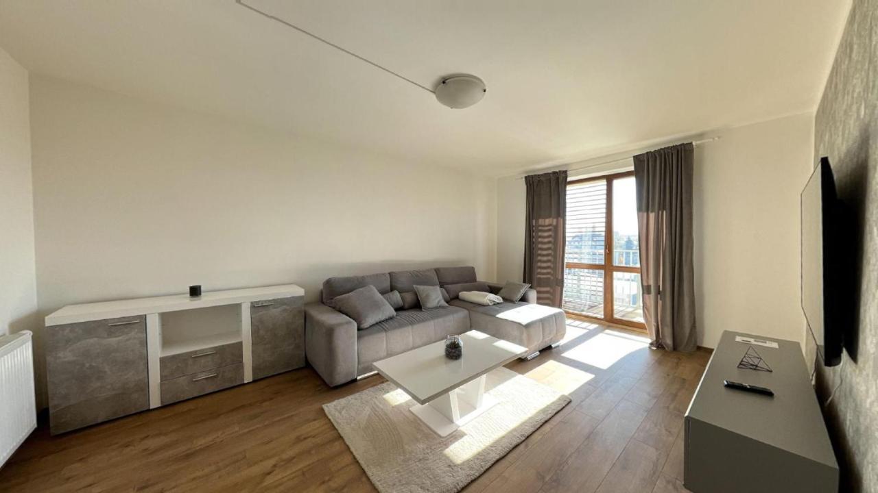 2 Room Apartment - V Blizkosti Nizkych Tatier 406, Apartmany Liptov Liptovský Mikuláš Buitenkant foto